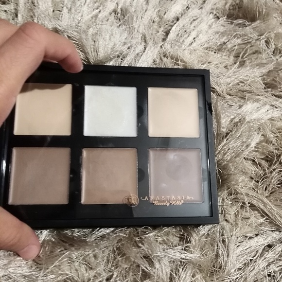 Countour - Picture 3 of 3